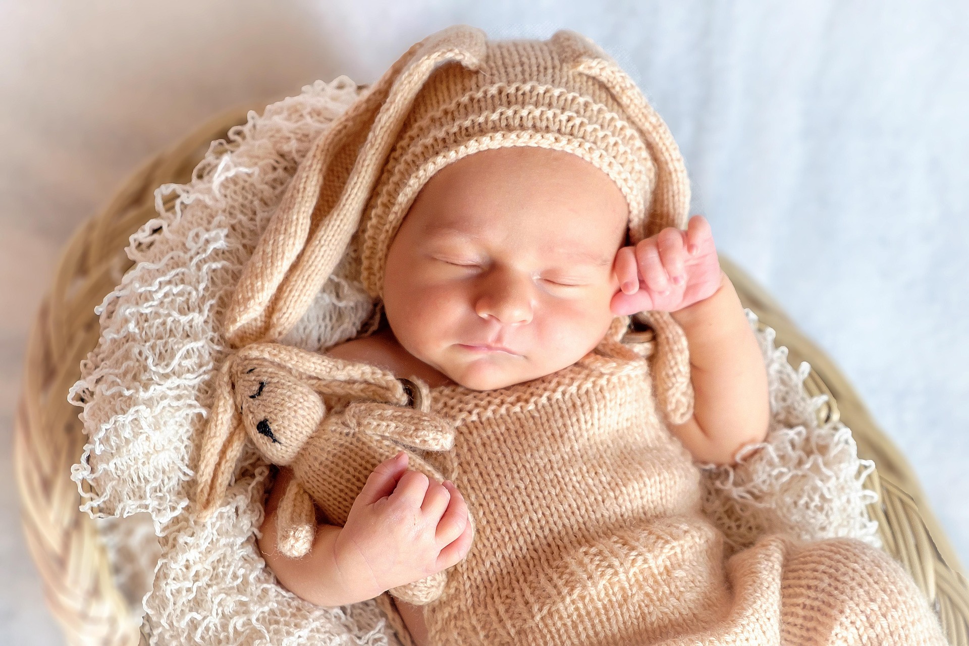 baby 2935722 1920 Cute Muslim baby boy sleeping peacefully in beige wrap – baby names starting with A
